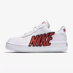 Nike Air Force 1 force is female